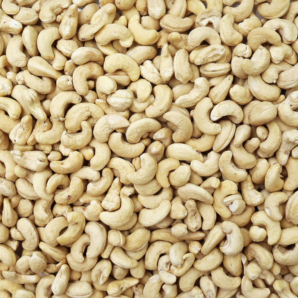 BULK NUTS: Whole Cashew Raw, 25 lb - Vending Business Solutions